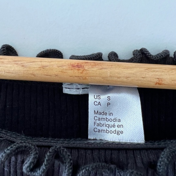 H&M - Cropped Off The Shoulder Long Sleeve Ribbed Top - Picture 4 of 4